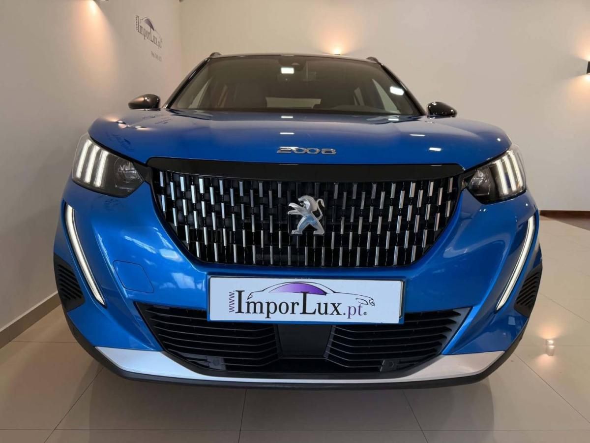 peugeot-2008-2023-gasolina-1199cc