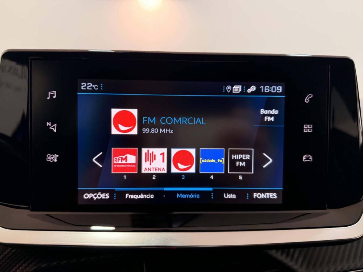 peugeot-2008-2023-gasolina-1199cc