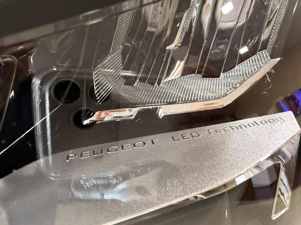 peugeot-3008-2021-diesel-1499cc
