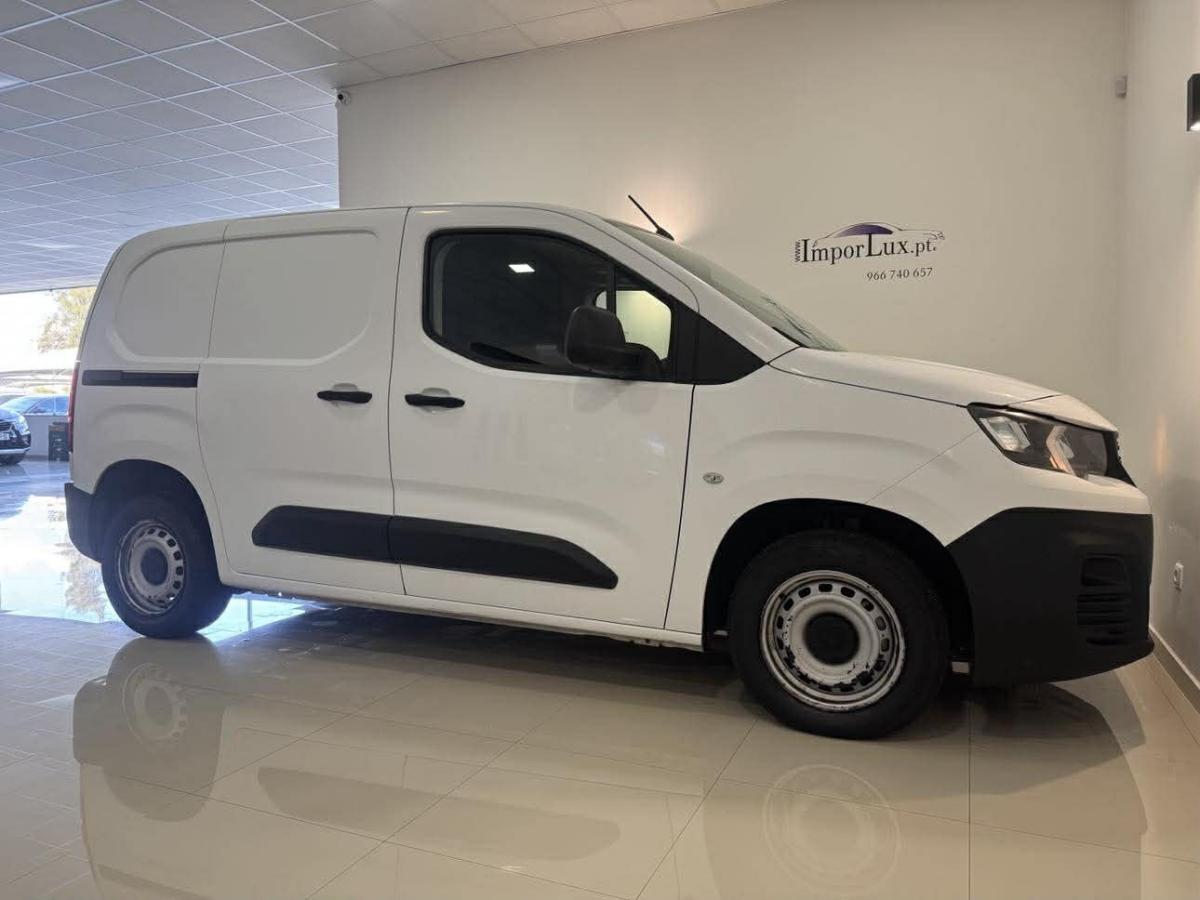 peugeot-partner-2019-diesel-1560cc