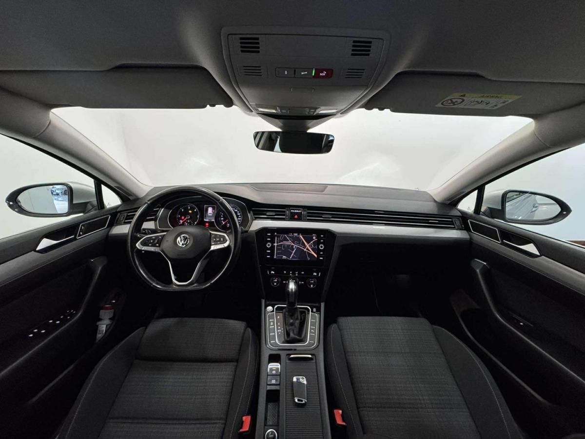 volkswagen-passat-variant-2020-diesel-1598cc