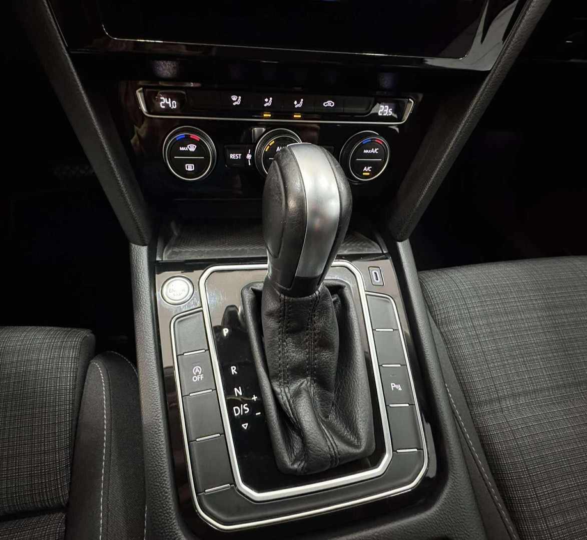 volkswagen-passat-variant-2020-diesel-1598cc