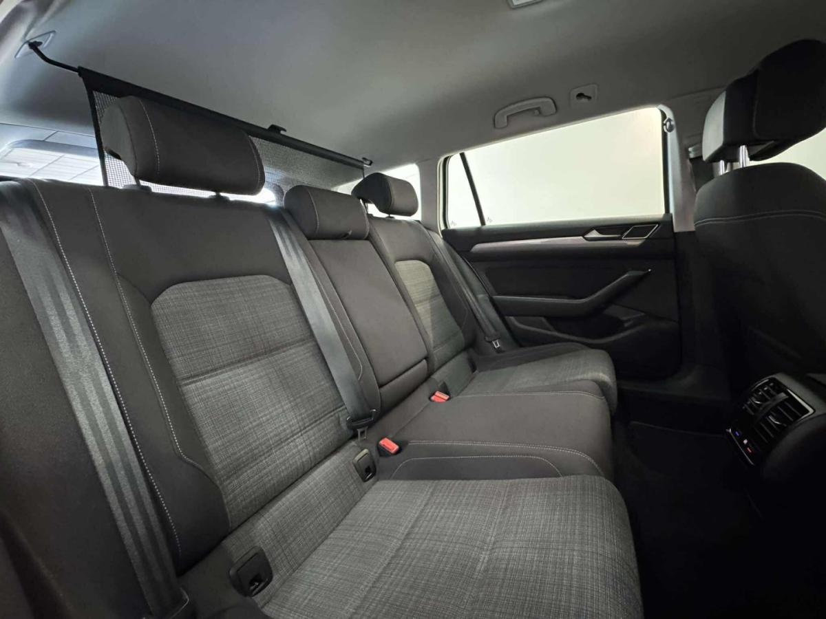 volkswagen-passat-variant-2020-diesel-1598cc