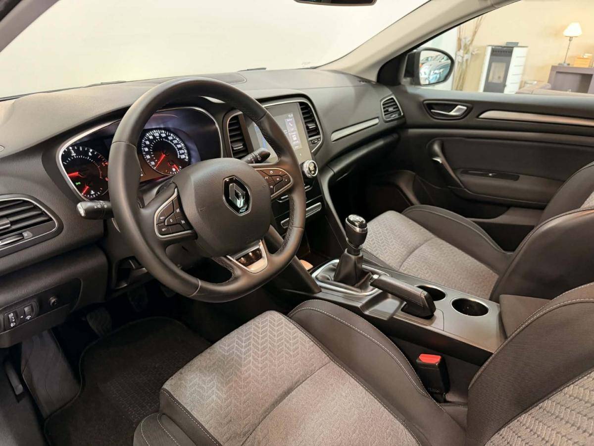 renault-megane-sport-tourer-2021-diesel-1461cc