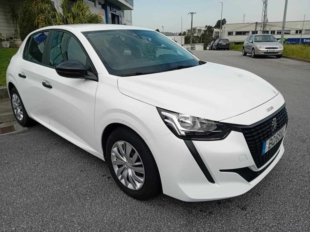 peugeot-208-1-5-102cv-2022-diesel-1499cc