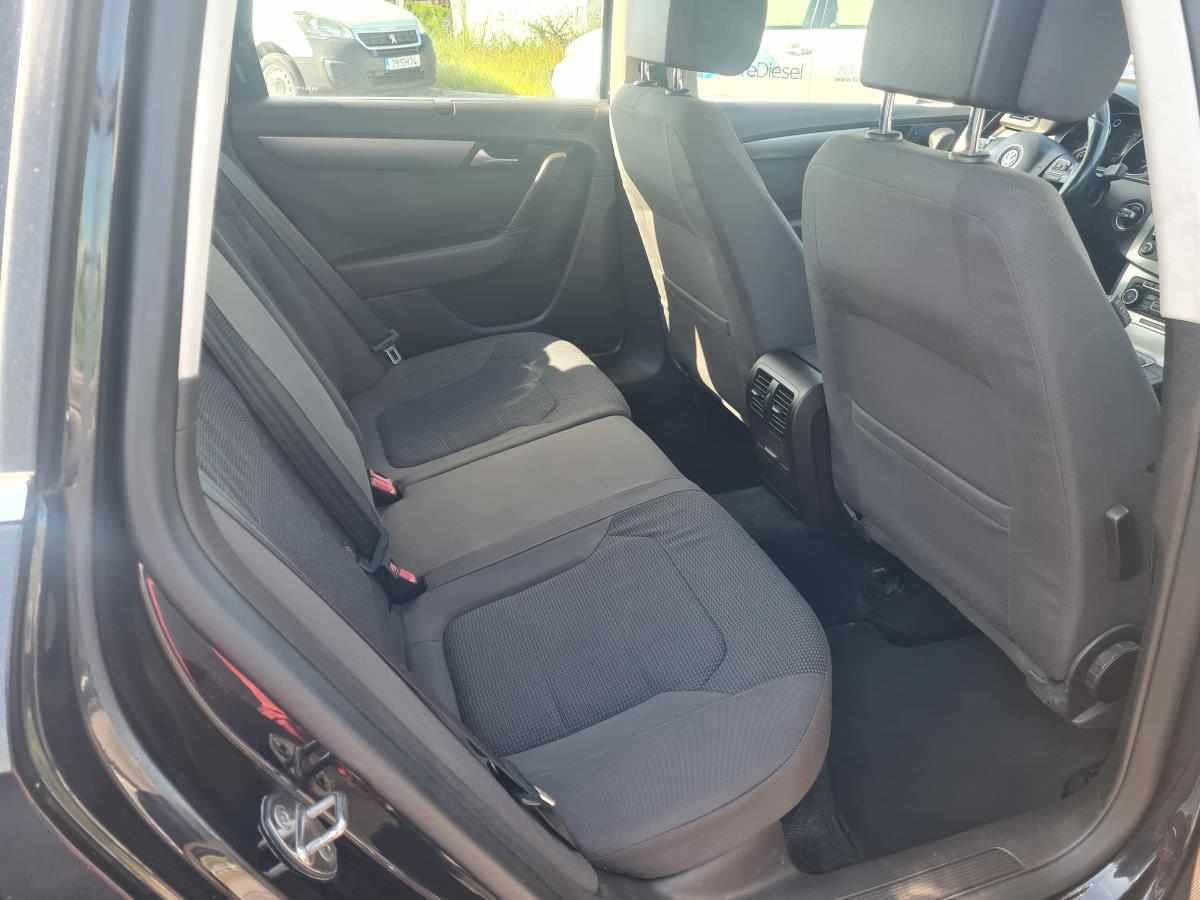 volkswagen-passat-1-6-tdi-bluemotion-2011-diesel-1598cc