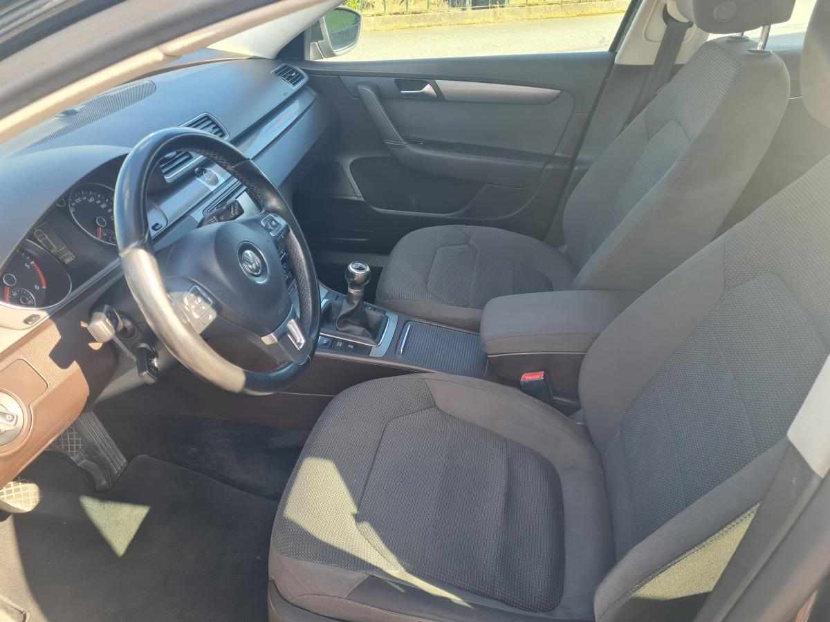 volkswagen-passat-1-6-tdi-bluemotion-2011-diesel-1598cc
