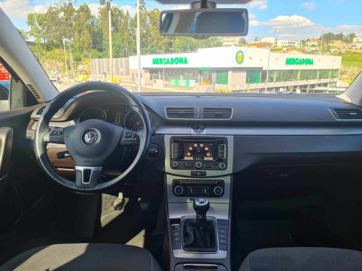 volkswagen-passat-1-6-tdi-bluemotion-2011-diesel-1598cc