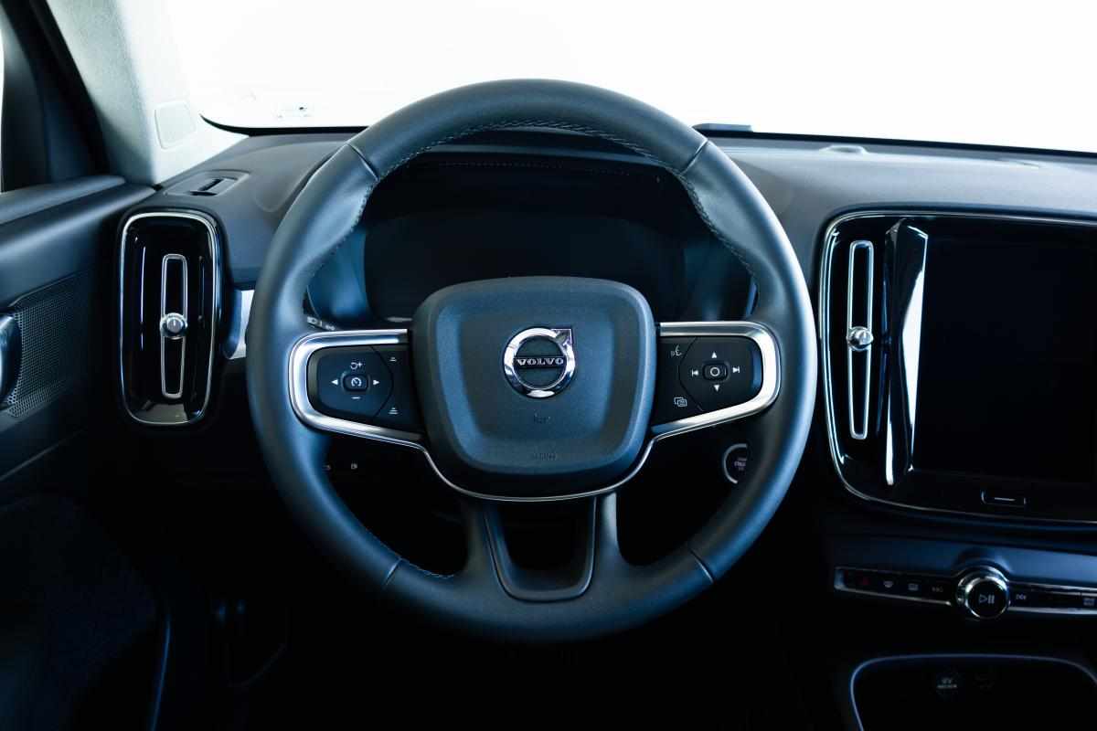 volvo-xc40-t5-twin-engine-recharge-2022-gasolina-1477cc