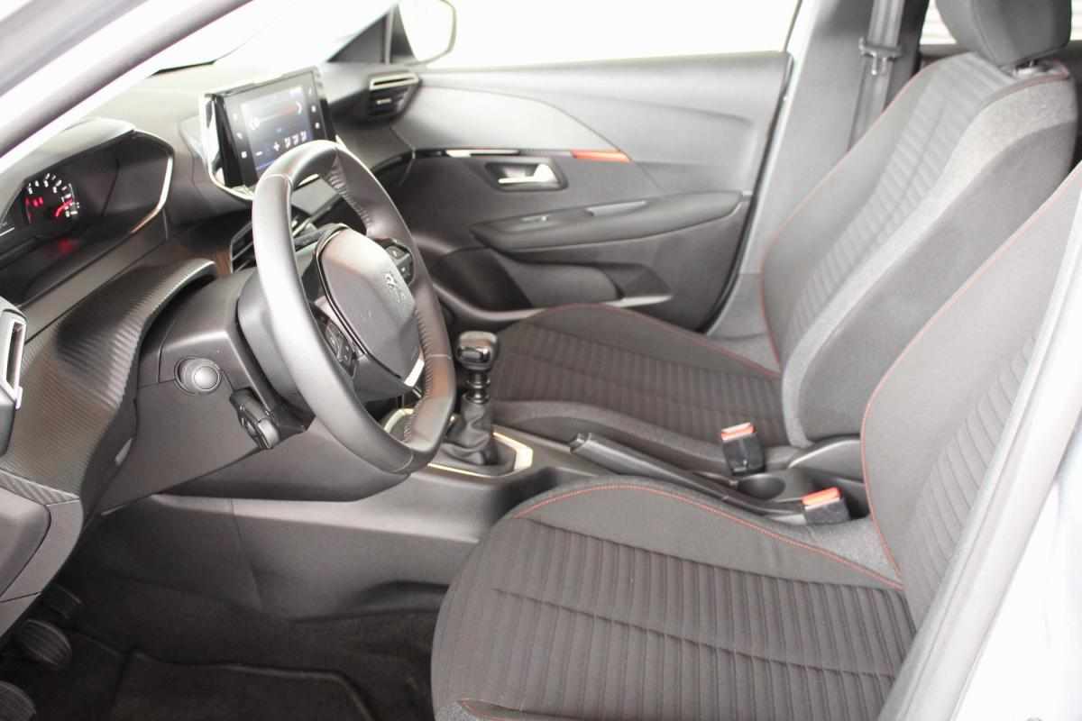 peugeot-208-1-2-puretech-2023-gasolina-1199cc