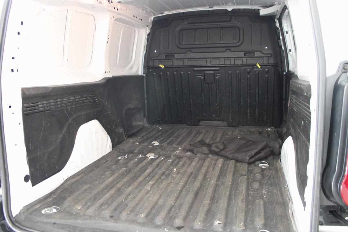 toyota-proace-city-1-5-102cv-2023-diesel-1499cc