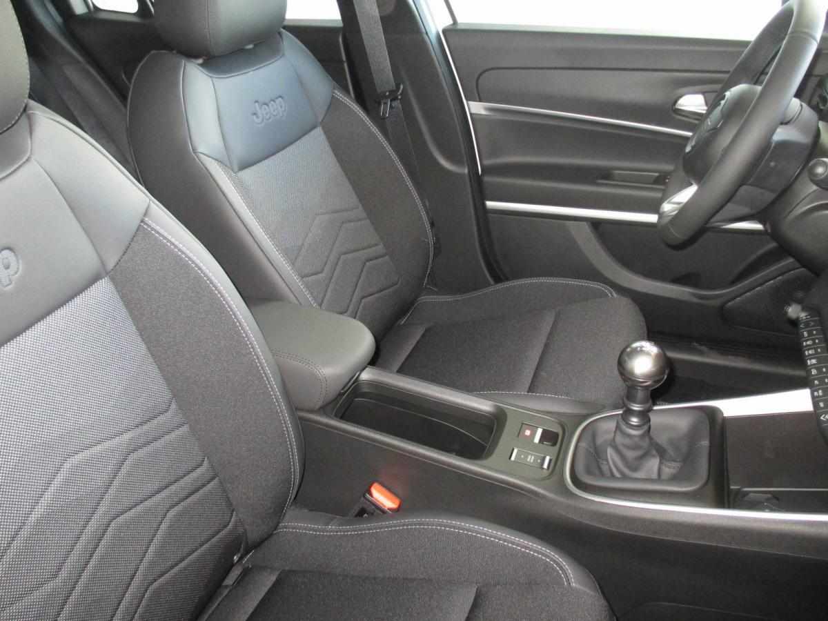 jeep-avenger-1-2-puretech-2025-gasolina-1199cc