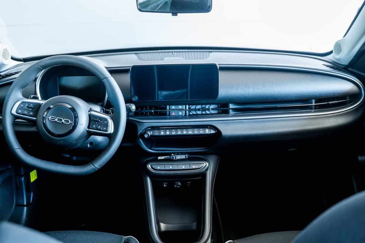 fiat-600-1-2-mild-hybrid-2025-gasolina-1199cc