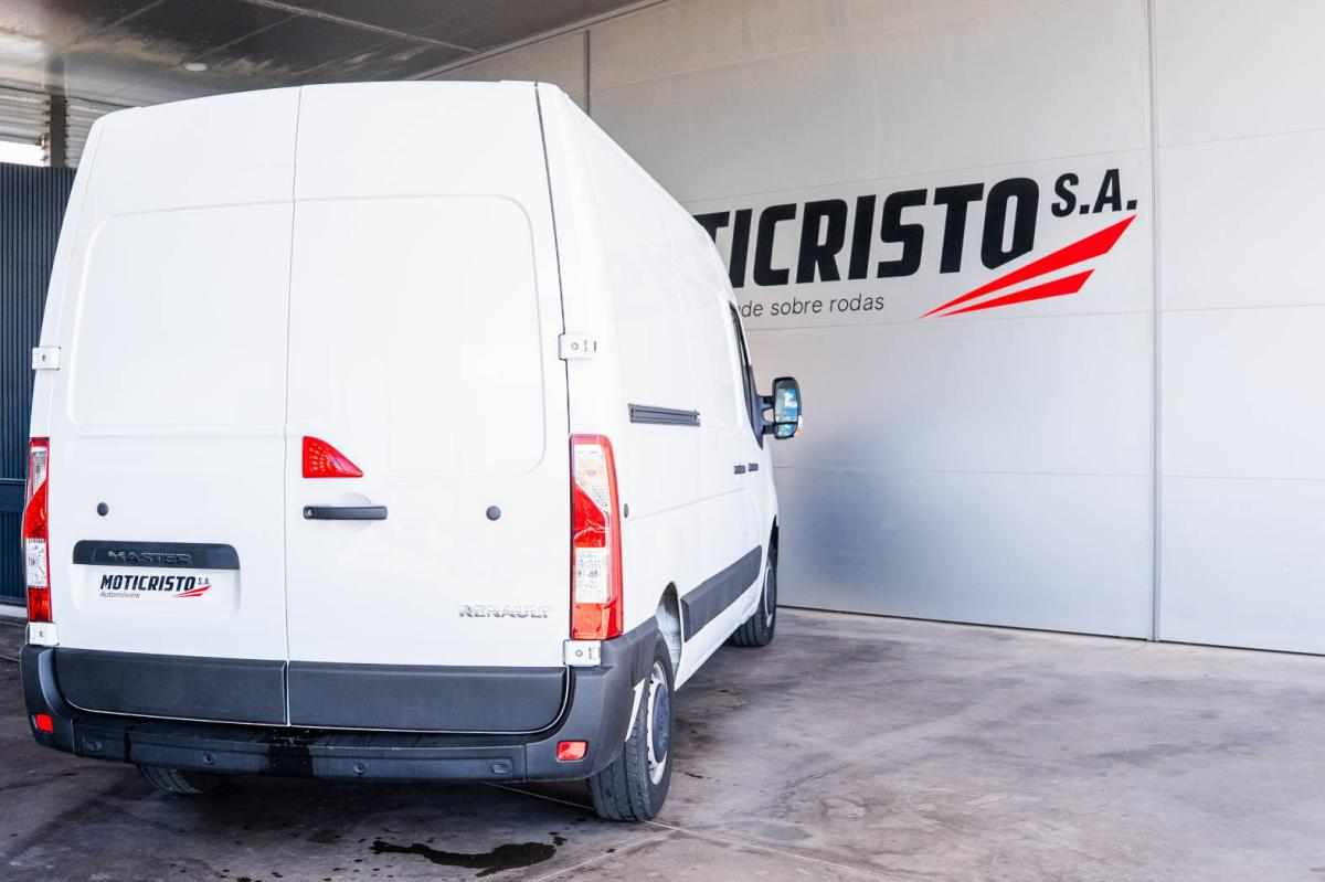 renault-master-2-3-dci-2024-diesel-2298cc