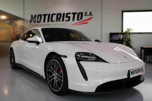 porsche-taycan-4s-2020-eletrico