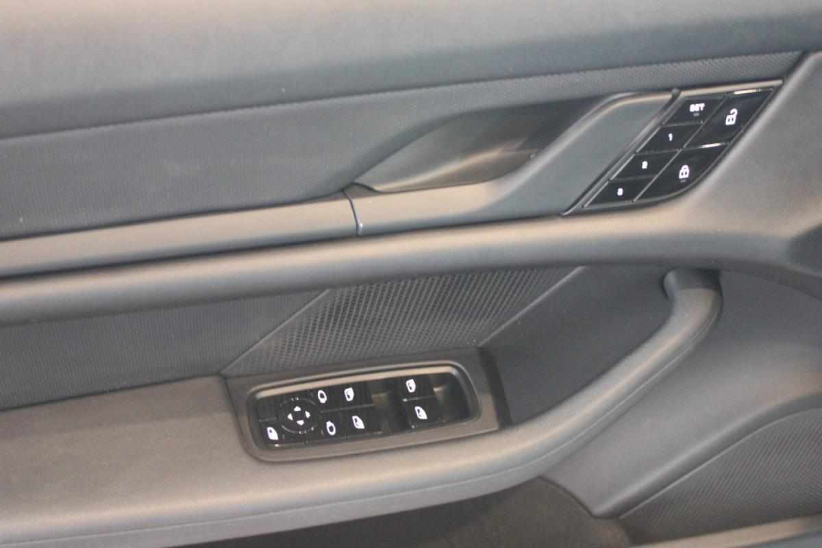 porsche-taycan-4s-2020-eletrico