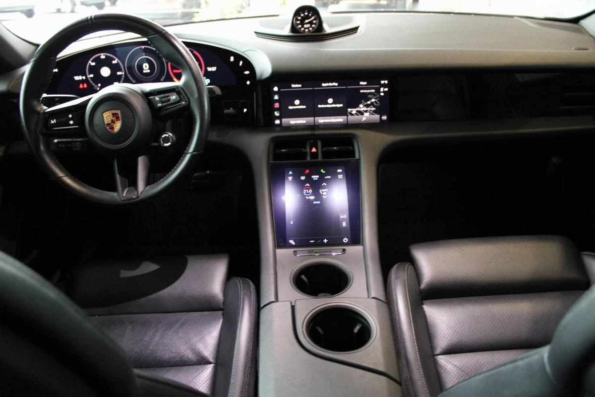 porsche-taycan-4s-2020-eletrico