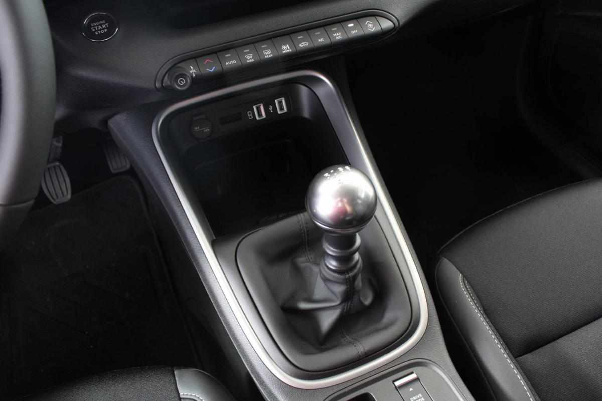jeep-avenger-1-2-puretech-2025-gasolina-1199cc