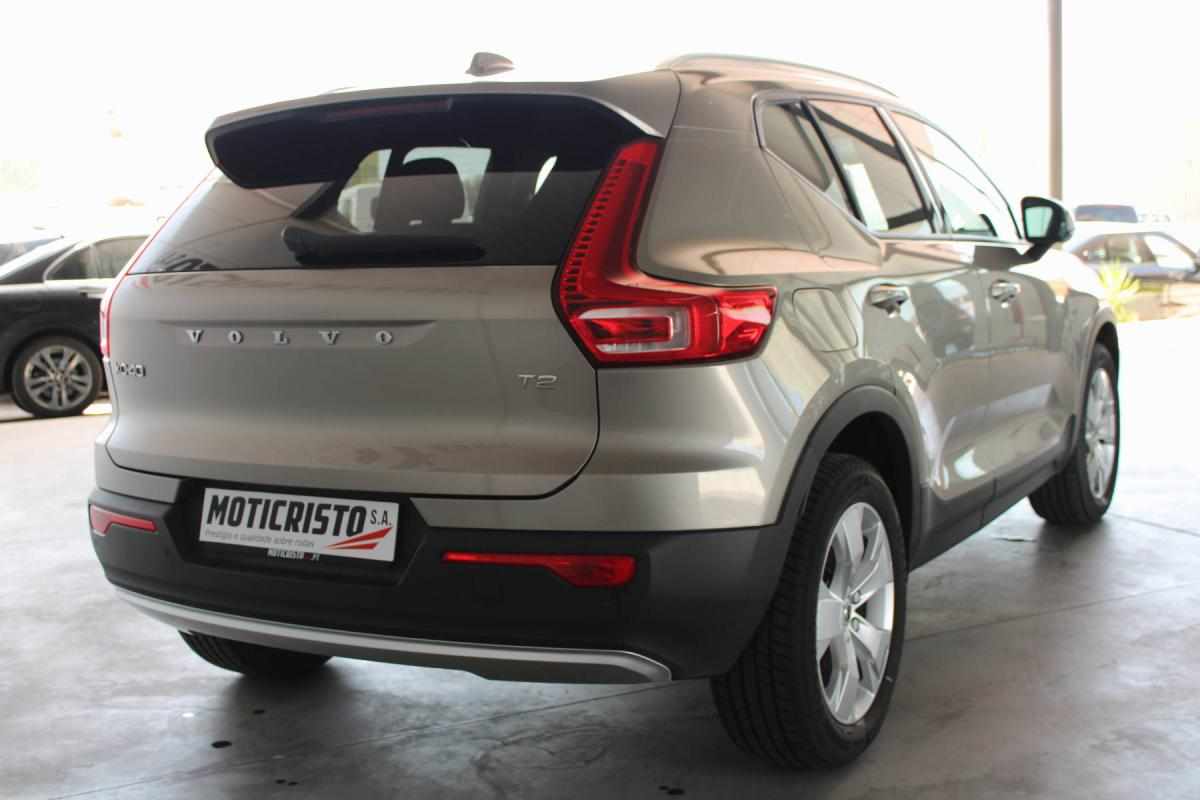 volvo-xc40-1-5-t2-2022-gasolina-1477cc