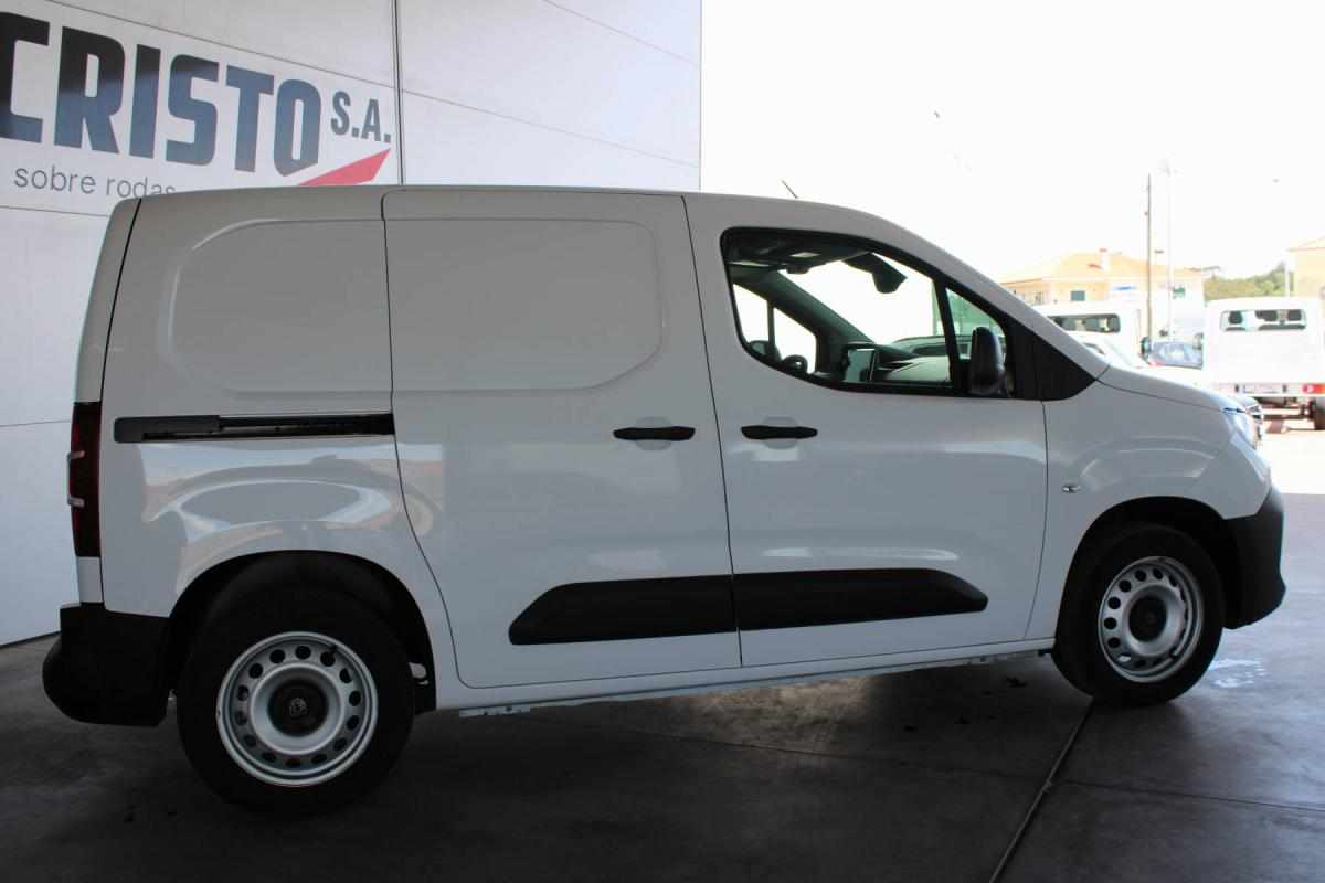 peugeot-partner-1-5-bluehdi-2024-diesel-1499cc