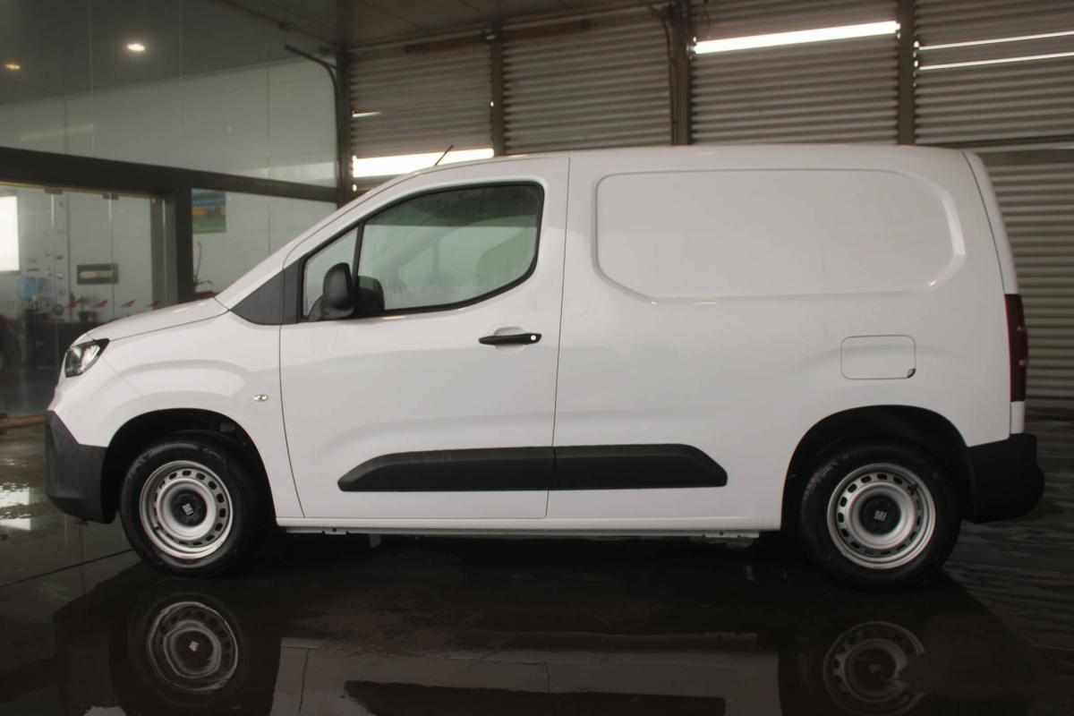 fiat-doblo-1-5-bluehdi-2025-diesel-1499cc