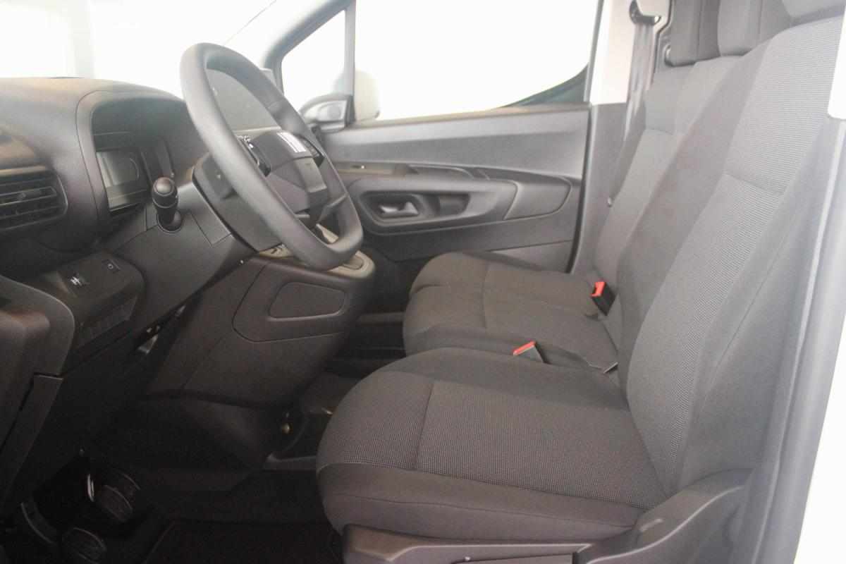 fiat-doblo-1-5-bluehdi-2025-diesel-1499cc