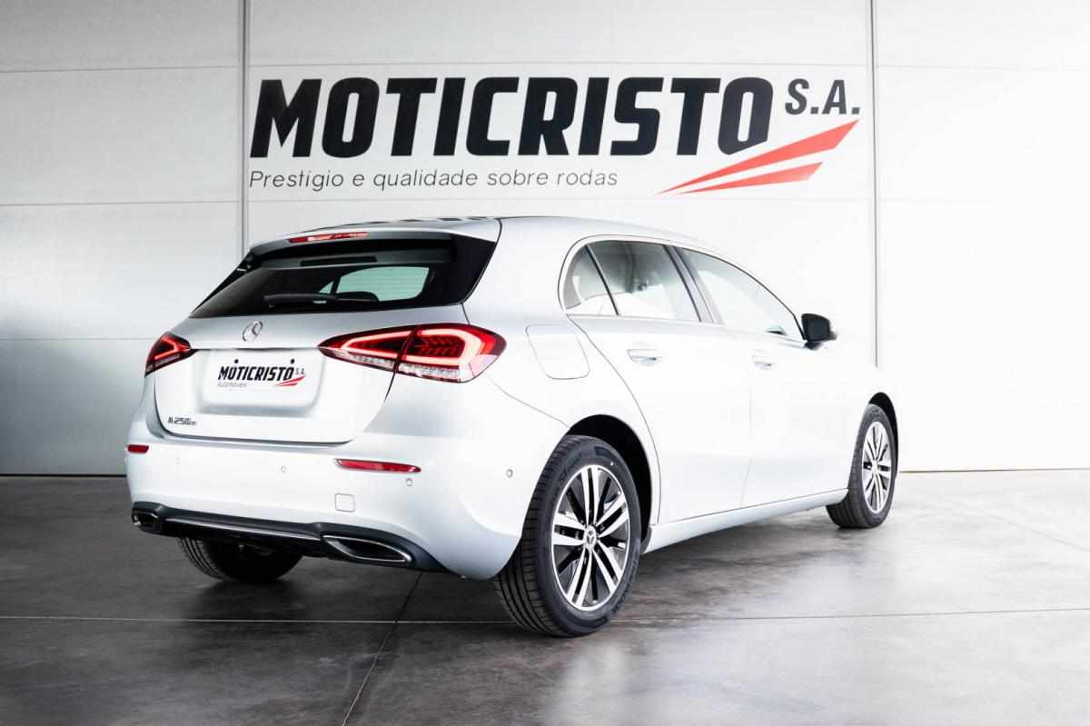 mercedes-benz-classe-a-a-250-e-2023-gasolina-1332cc