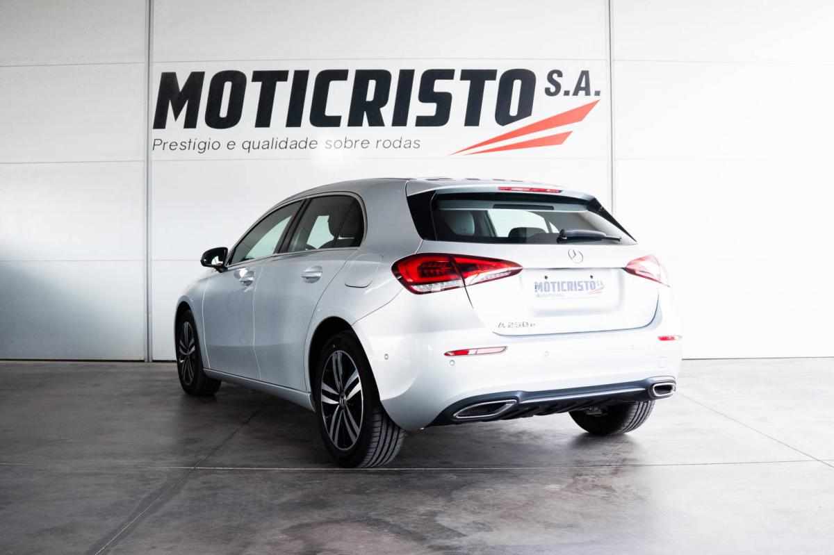 mercedes-benz-classe-a-a-250-e-2023-gasolina-1332cc