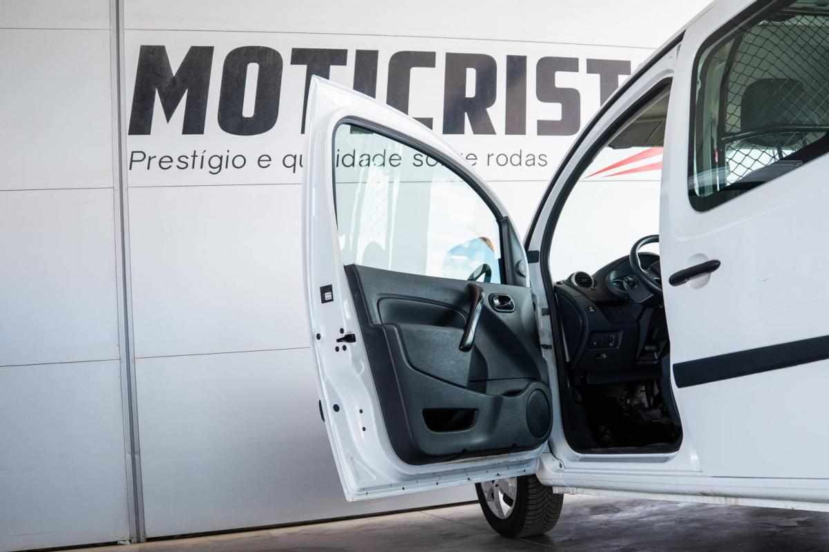 renault-kangoo-22-kwh-2021-eletrico
