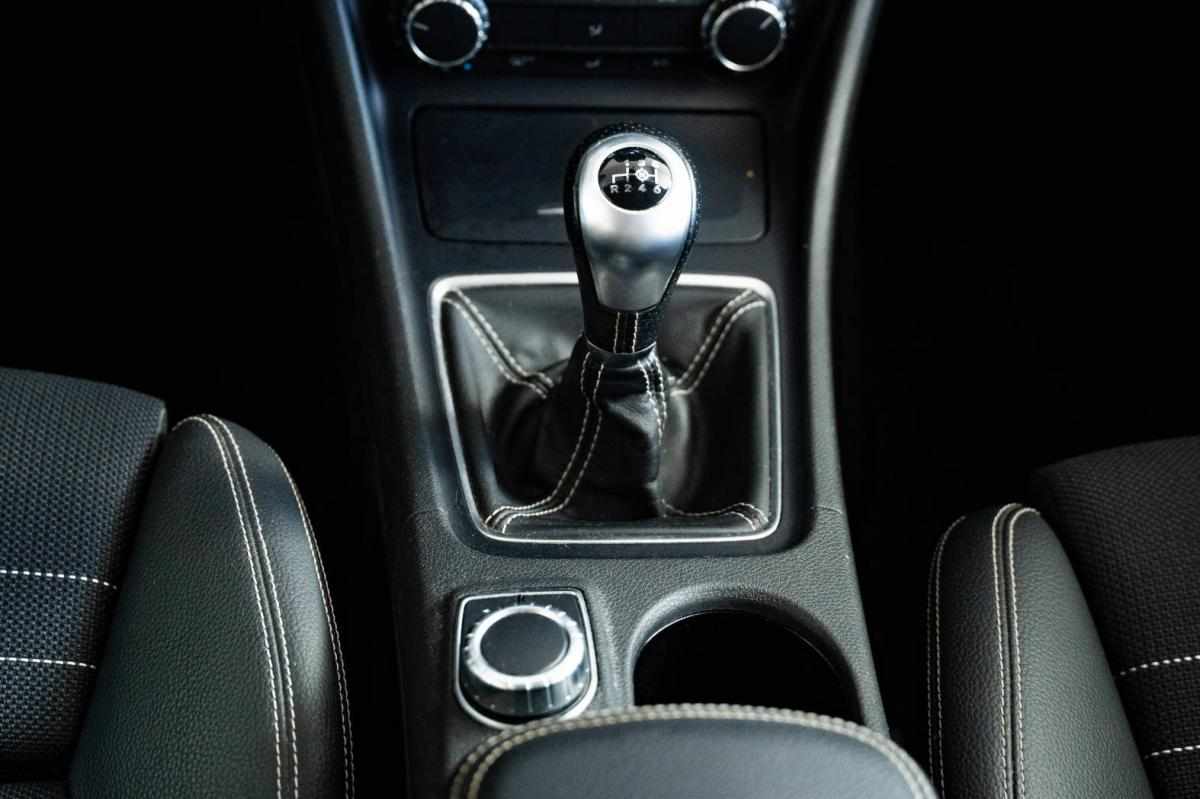 mercedes-benz-gla-180-cdi-2016-diesel-1461cc