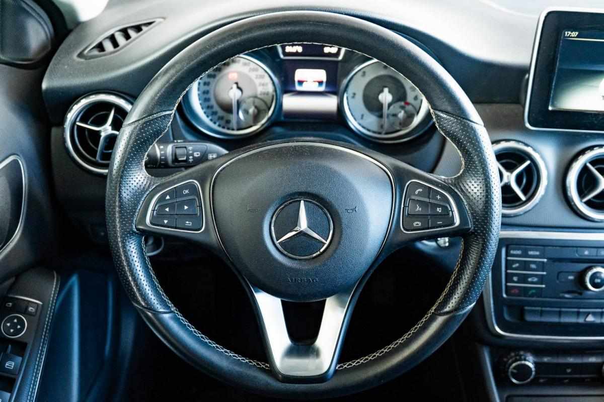 mercedes-benz-gla-180-cdi-2016-diesel-1461cc