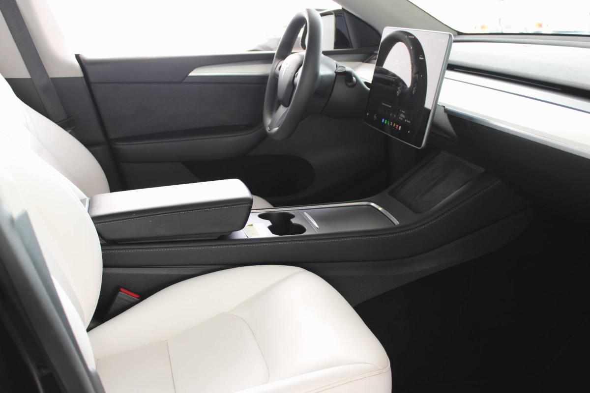 tesla-model-y-long-range-awd-2022-eletrico