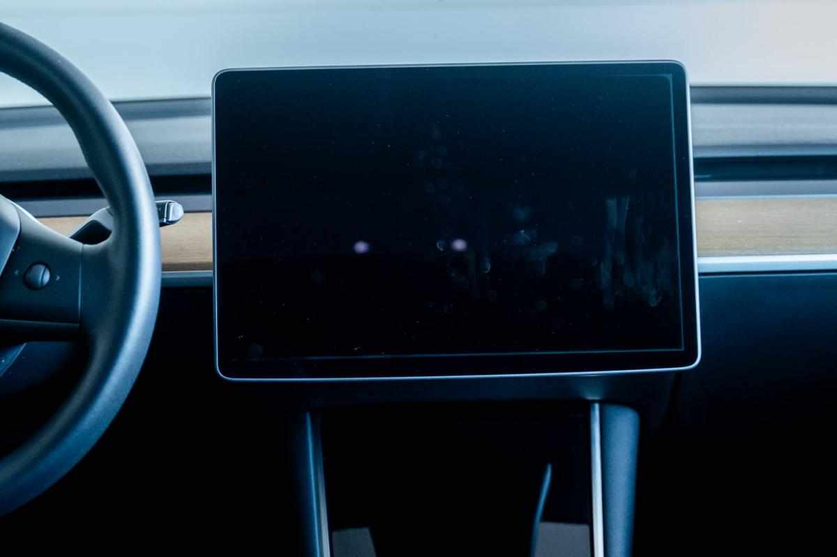 tesla-model-3-standard-range-plus-2020-eletrico