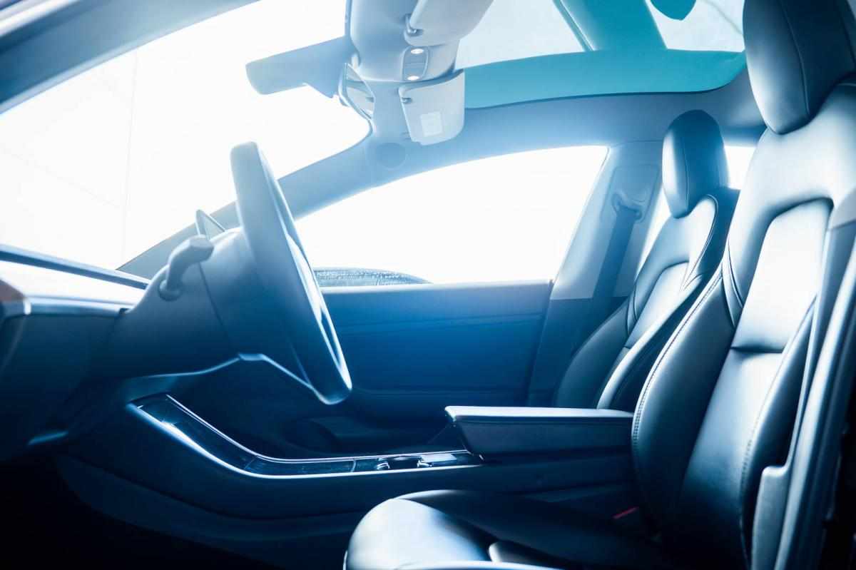 tesla-model-3-standard-range-plus-2020-eletrico
