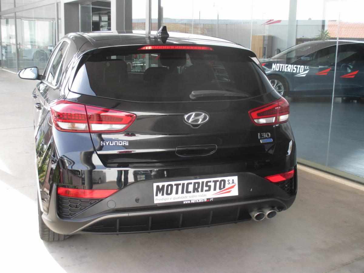 hyundai-i30-1-6-crdi-2021-diesel-1598cc