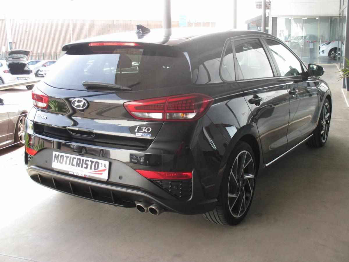 hyundai-i30-1-6-crdi-2021-diesel-1598cc