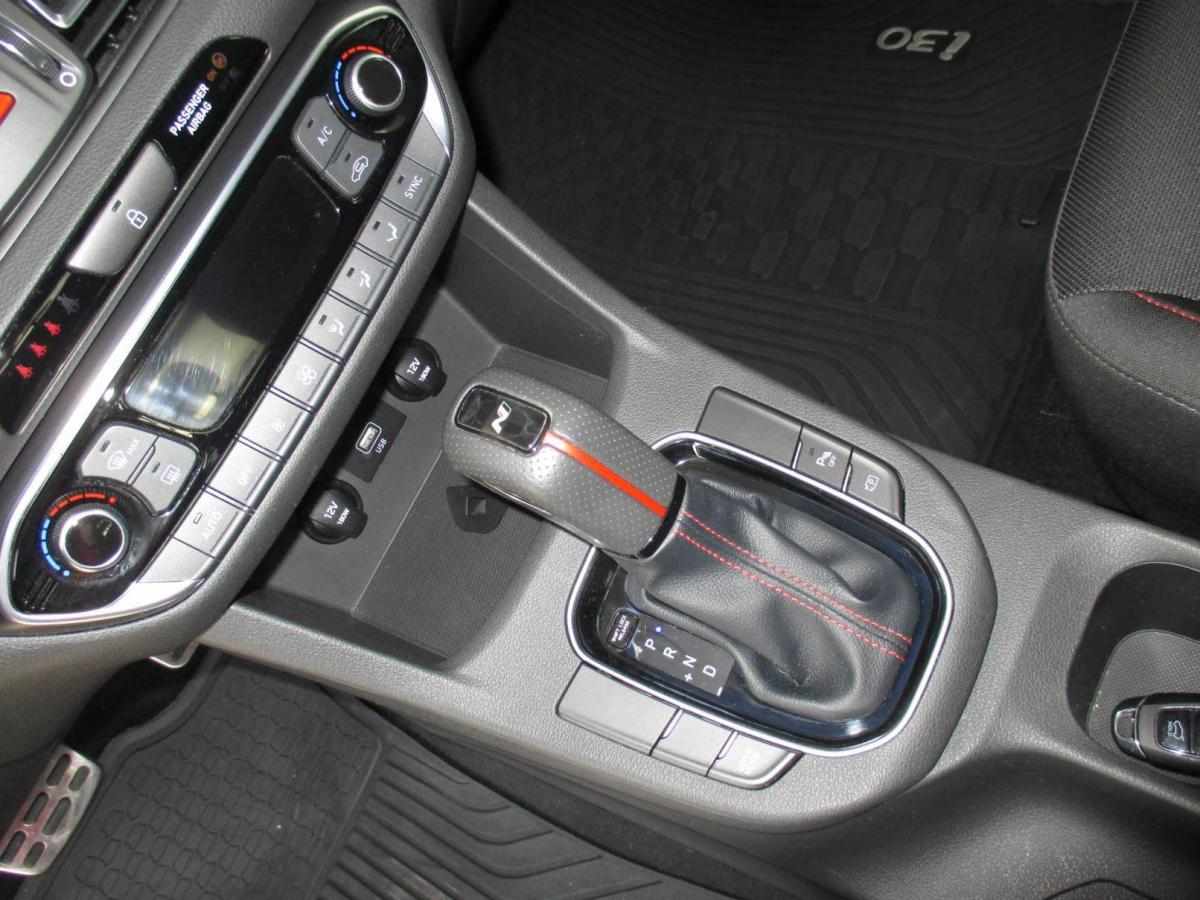 hyundai-i30-1-6-crdi-2021-diesel-1598cc