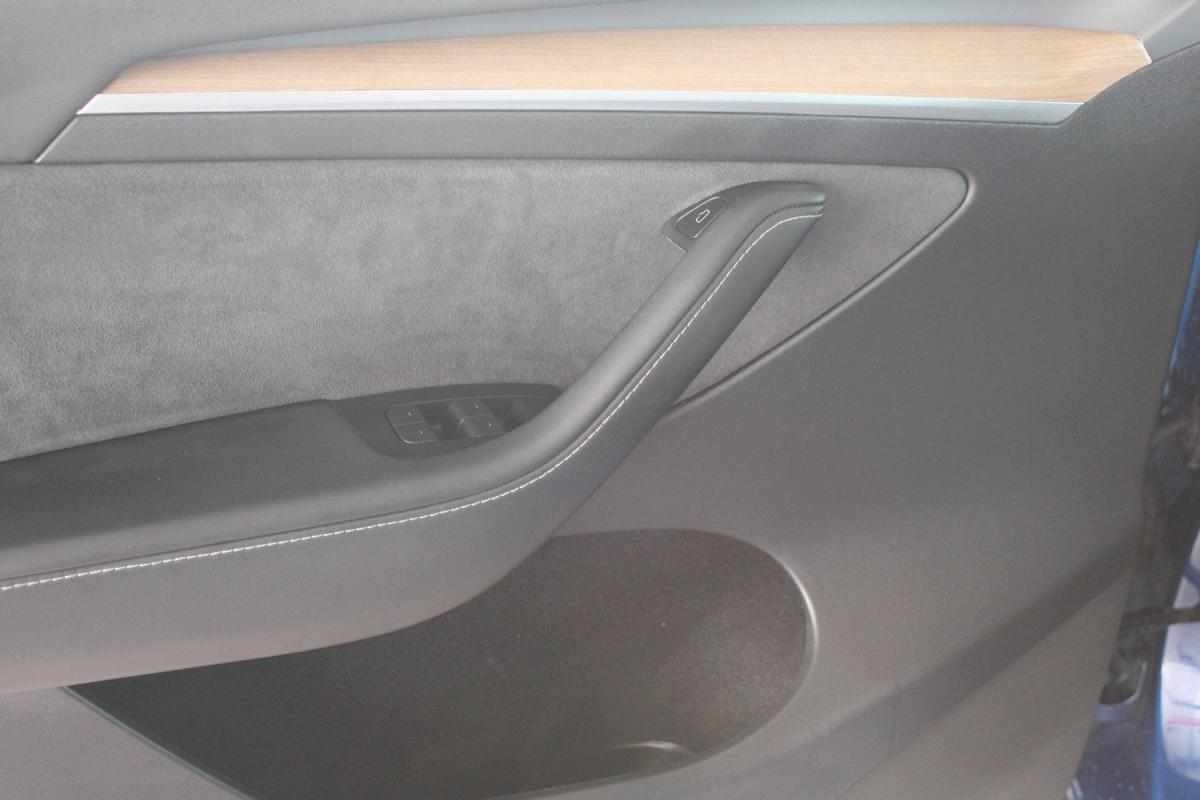 tesla-model-y-long-range-awd-2022-eletrico