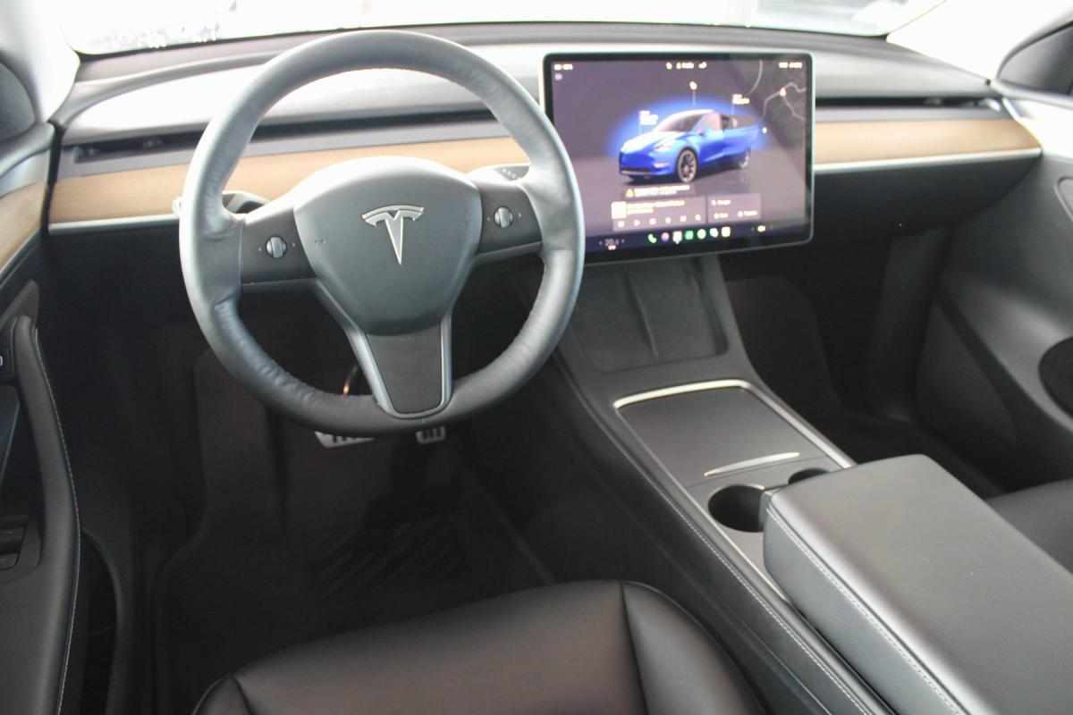 tesla-model-y-long-range-awd-2022-eletrico