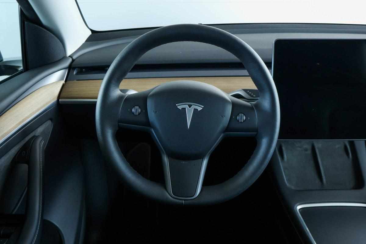 tesla-model-y-long-range-awd-2022-eletrico