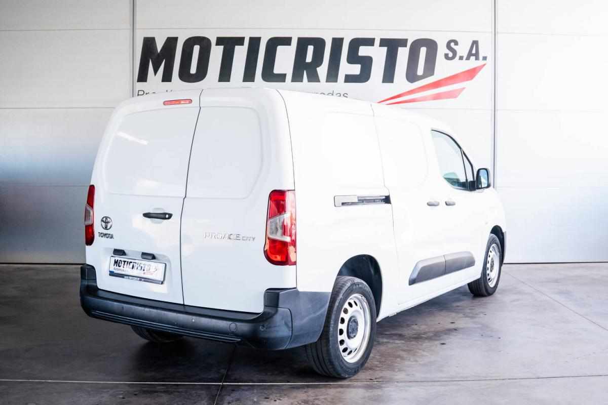 toyota-proace-city-1-5-102cv-2023-diesel-1499cc