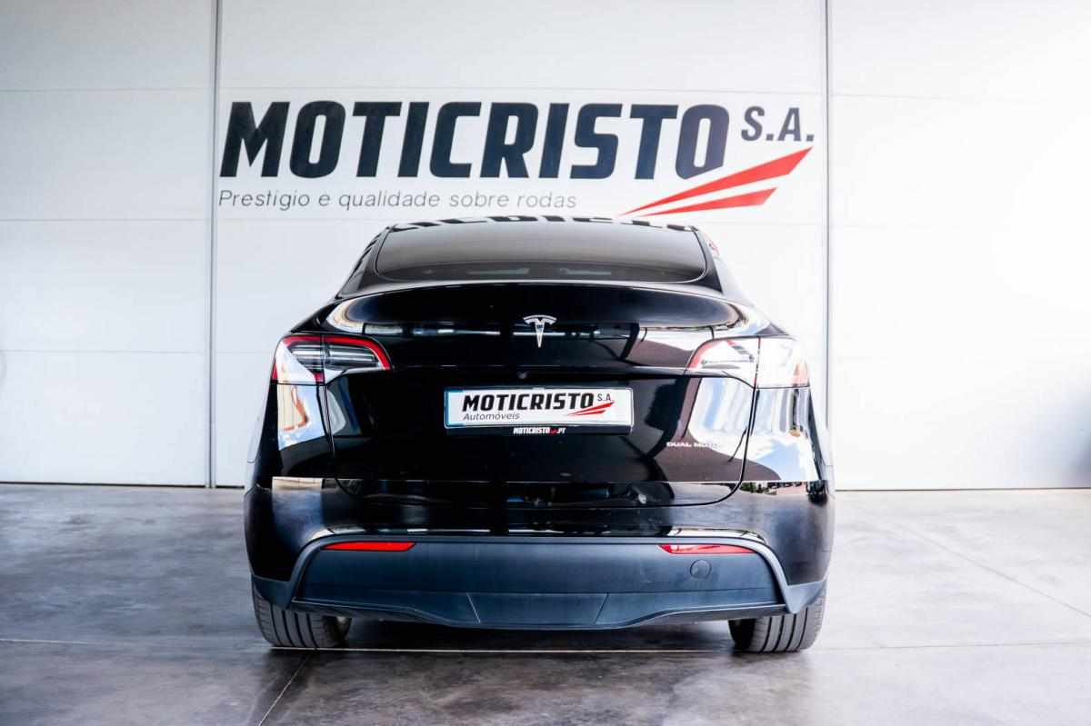 tesla-model-y-performance-2023-eletrico