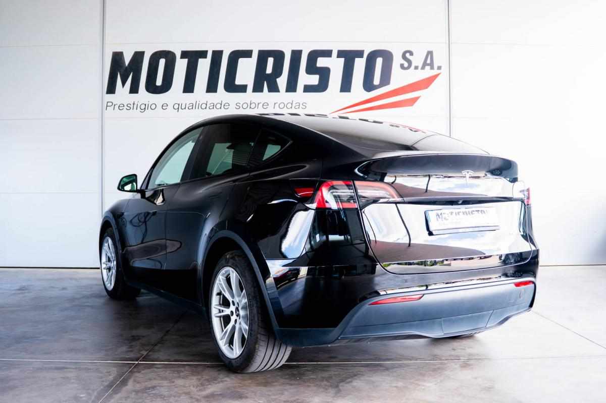 tesla-model-y-performance-2023-eletrico