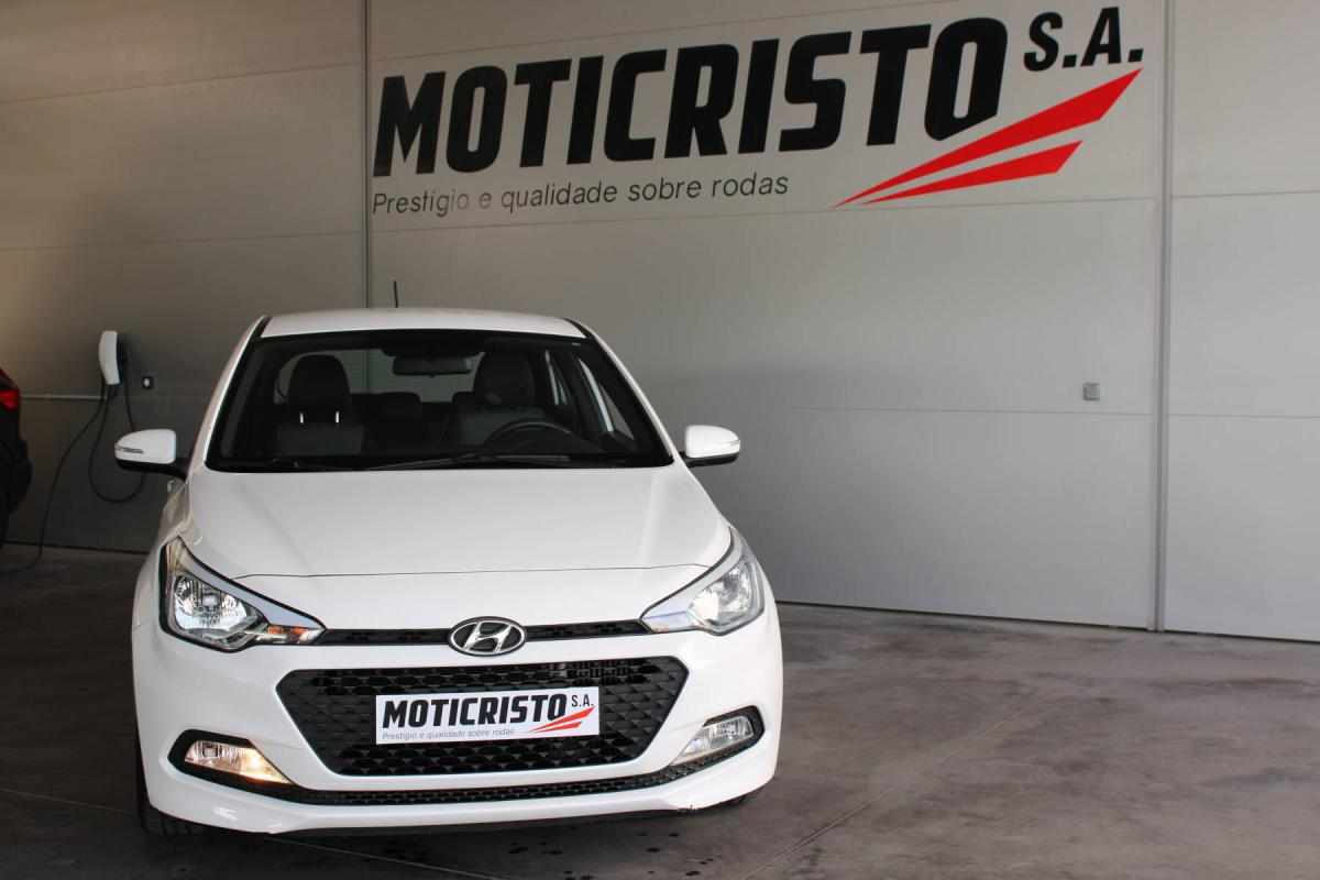 hyundai-i20-1-1-75cv-2017-diesel-1120cc