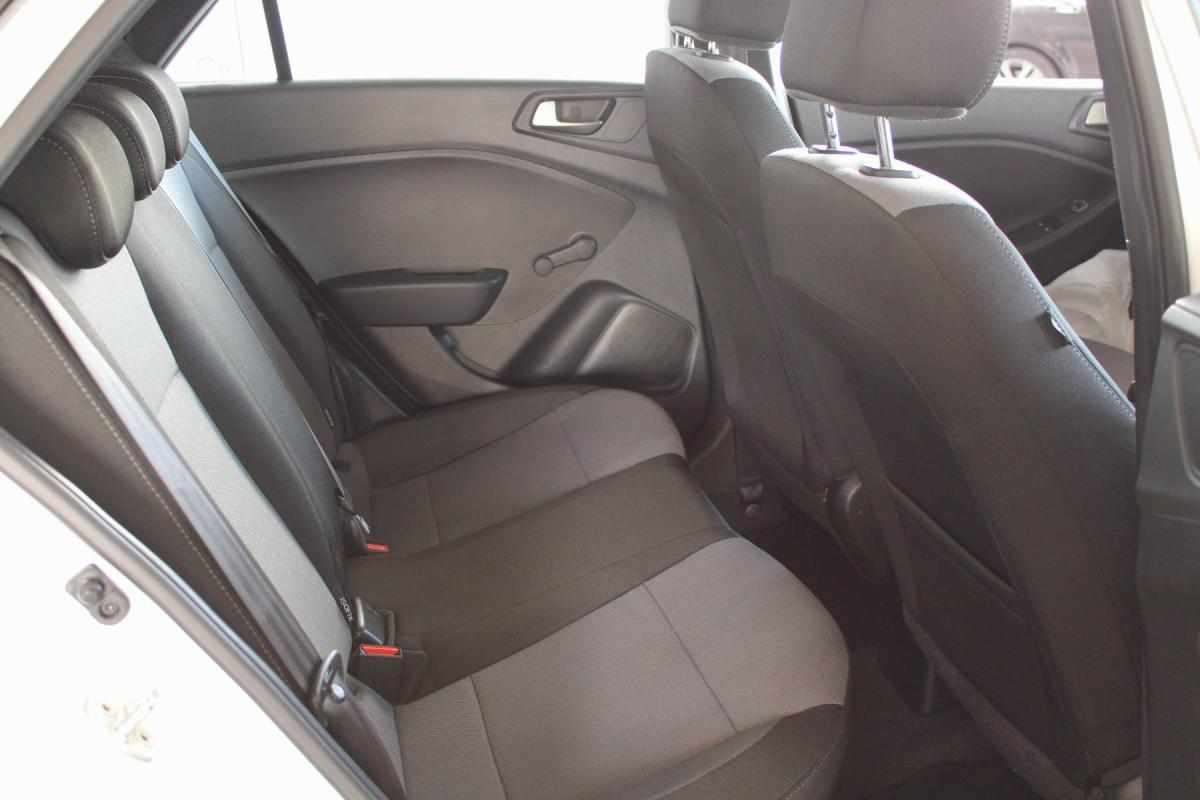 hyundai-i20-1-1-75cv-2017-diesel-1120cc