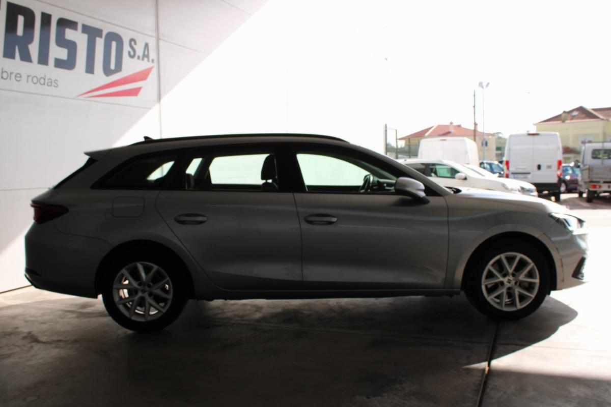 seat-leon-2-0-tdi-2024-diesel-1968cc