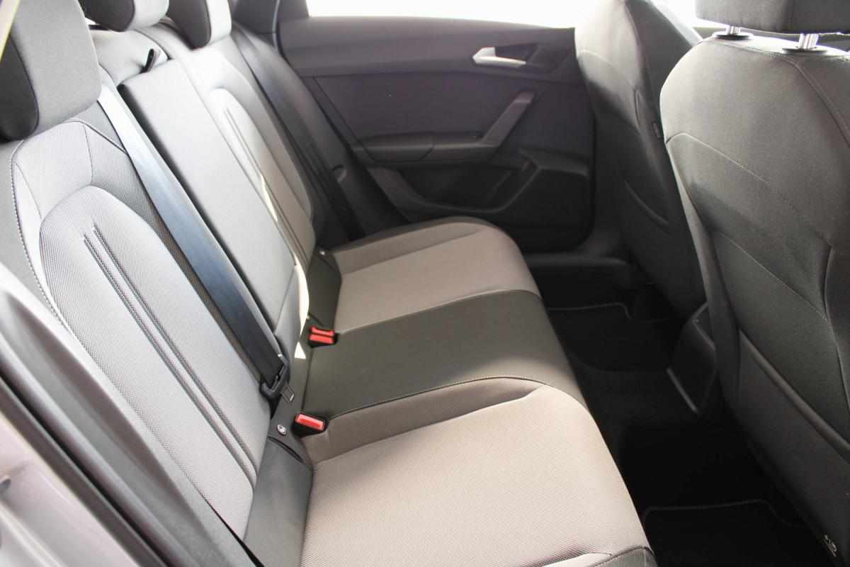 seat-leon-2-0-tdi-2024-diesel-1968cc