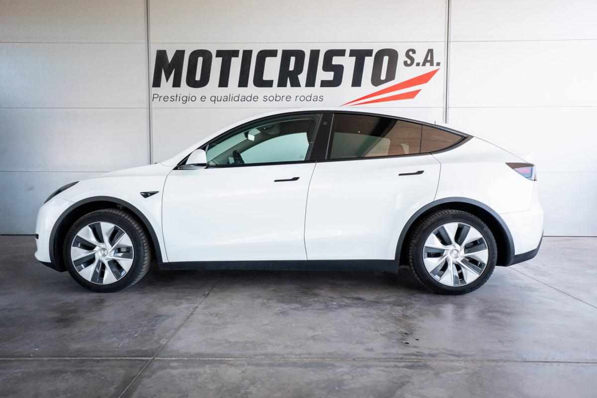 tesla-model-y-long-range-rwd-2022-eletrico