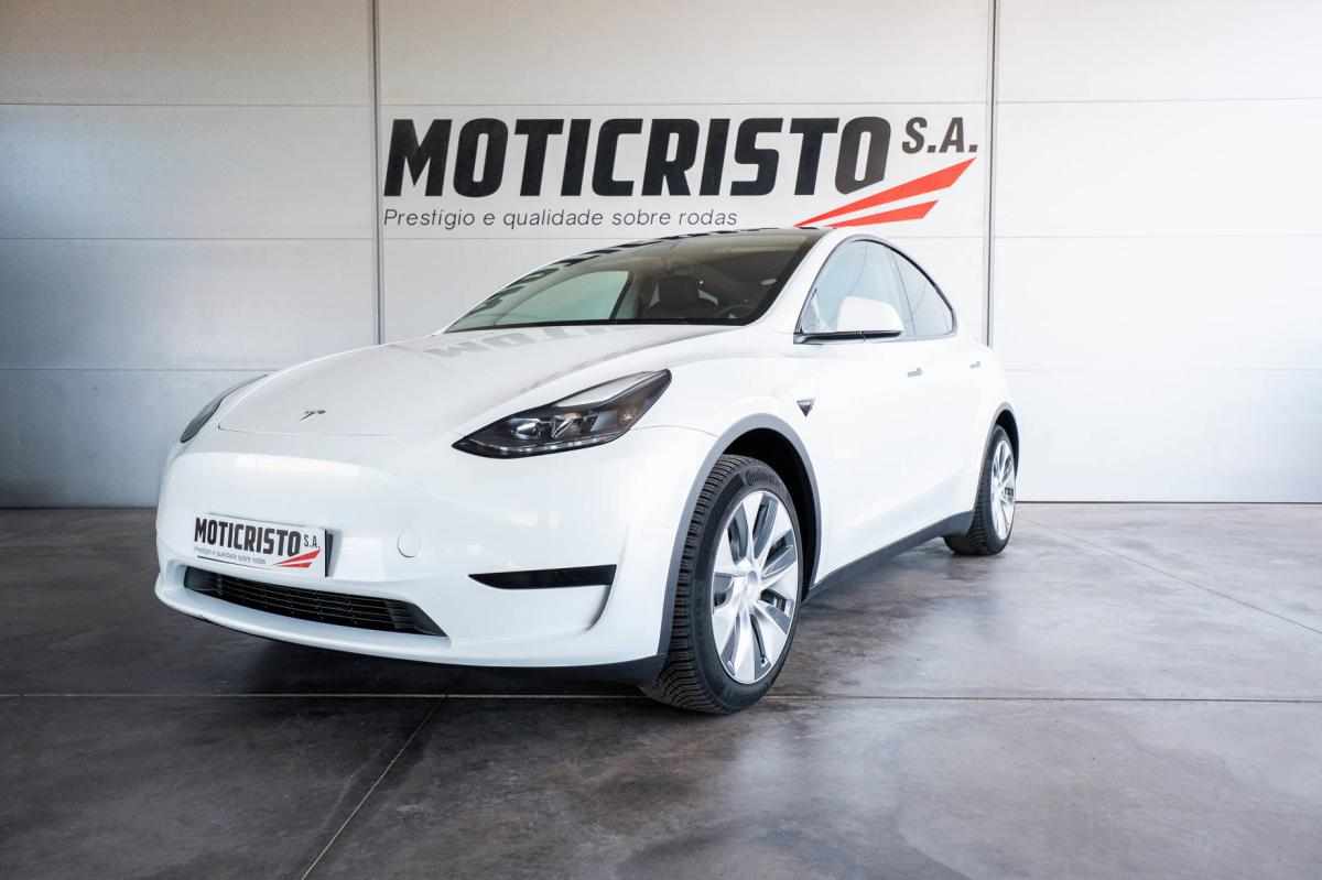 tesla-model-y-long-range-rwd-2022-eletrico