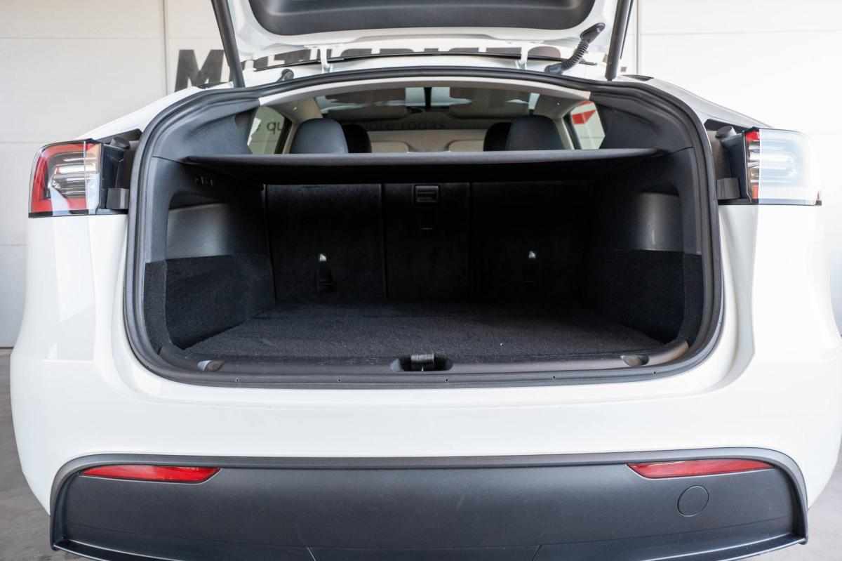 tesla-model-y-long-range-rwd-2022-eletrico